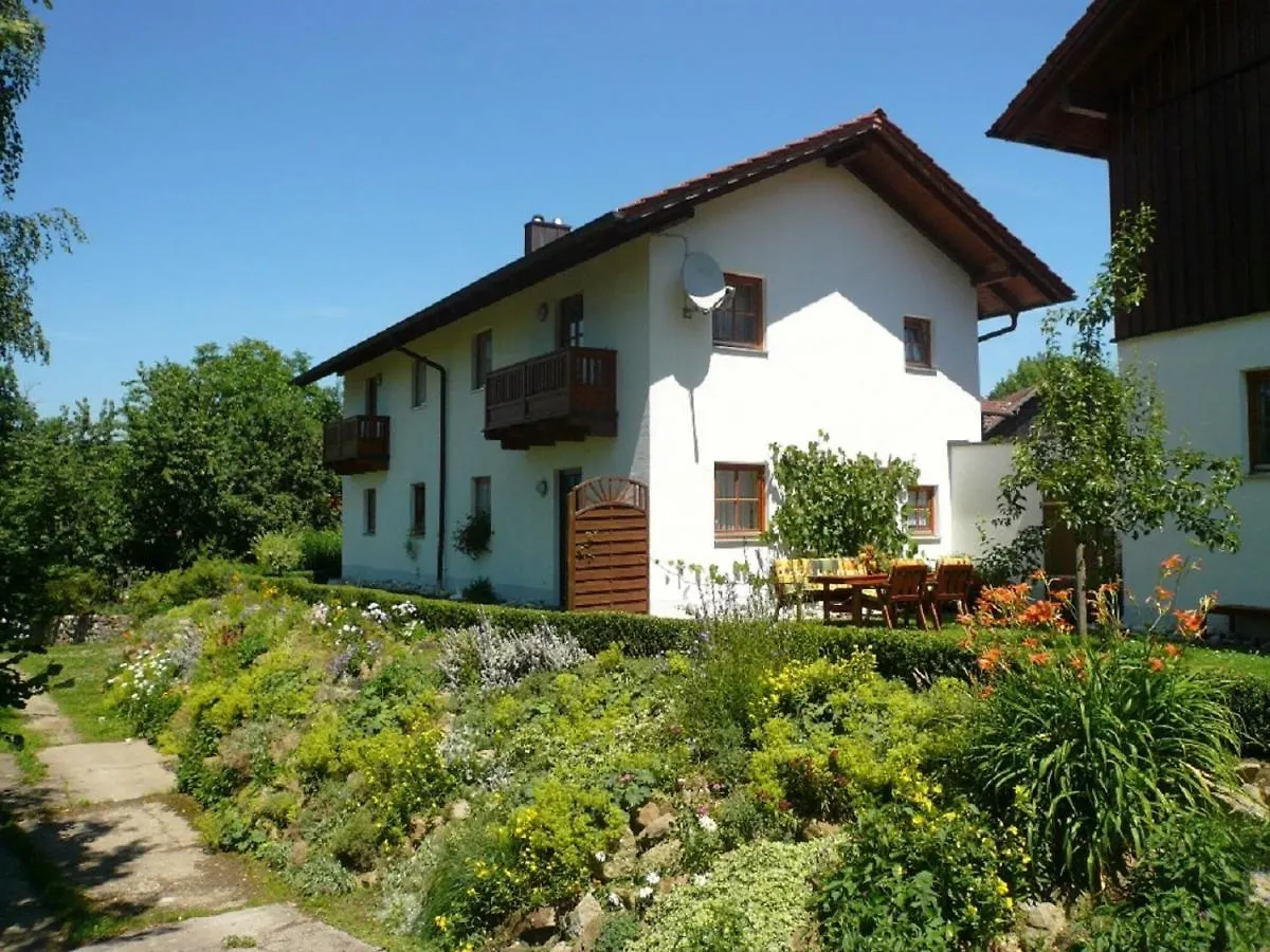Apartment Ferienwohnung Stuiber Haarbach