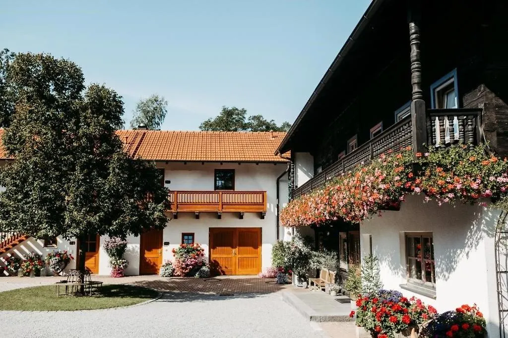 Apartment Ferienwohnung Stuiber Haarbach Germany