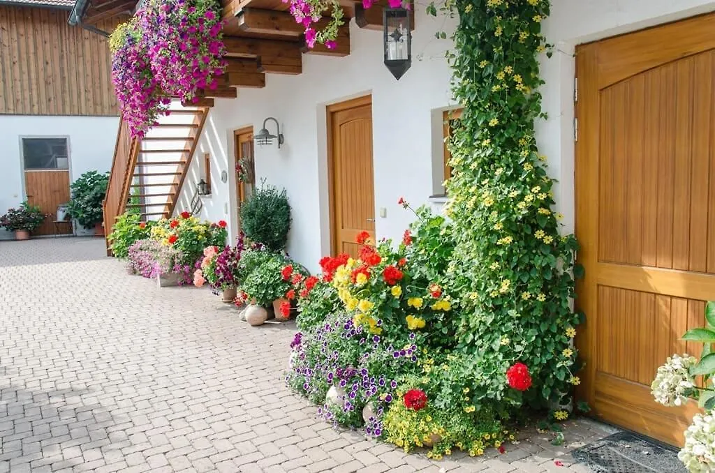 Apartment Ferienwohnung Stuiber Haarbach